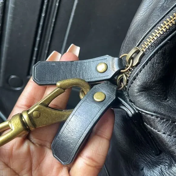 Banana Republic Italian Leather Briefcase - Picture 3 of 7